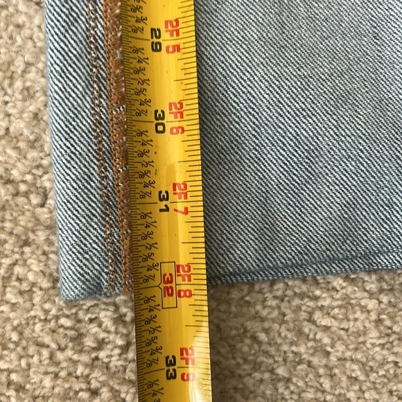 New Alice and Olivia Wallie Cuff jeans - Picture 13 of 16